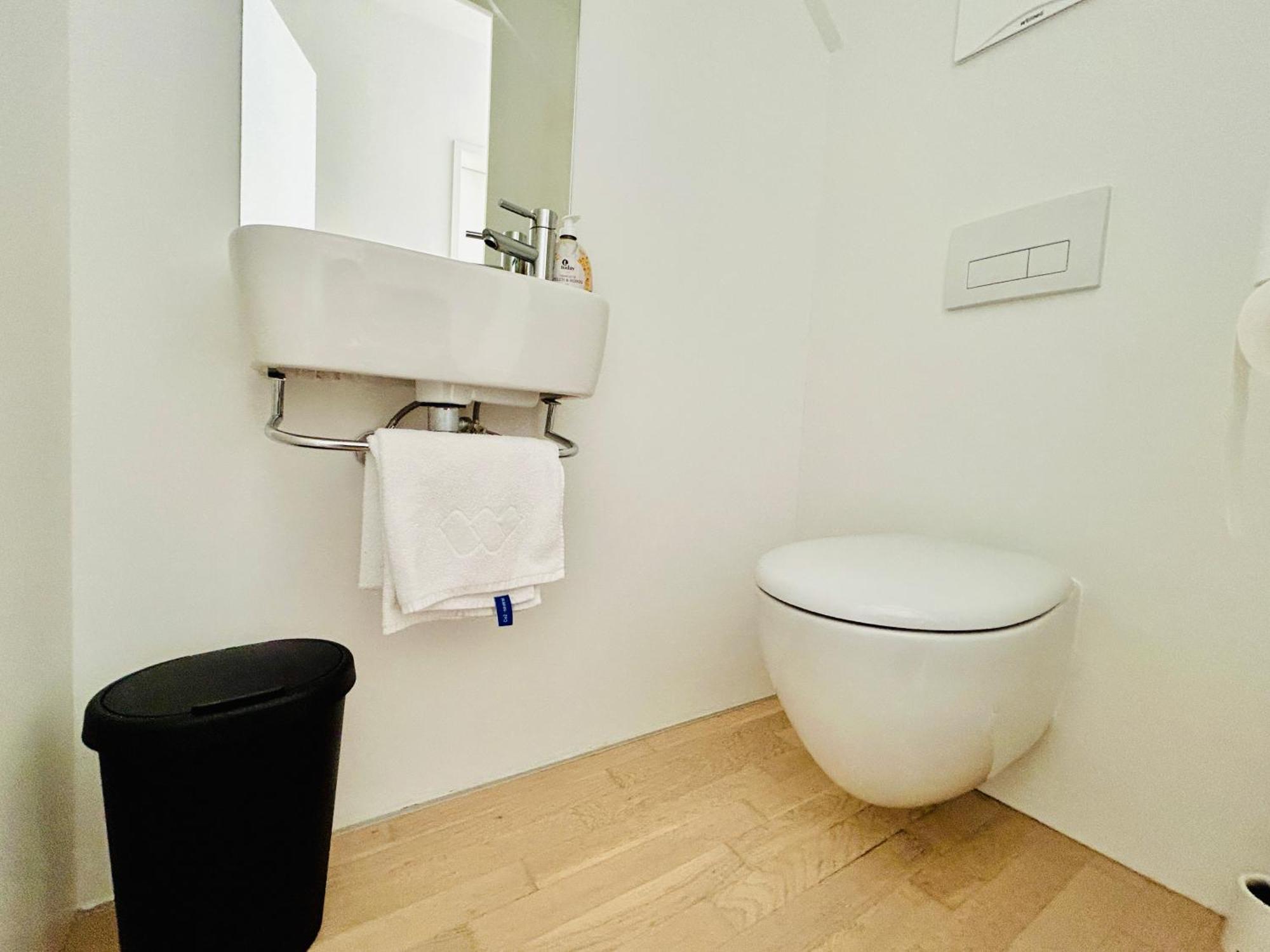 Premium 4 Bedroom Penthouse - Free Parking * Wien